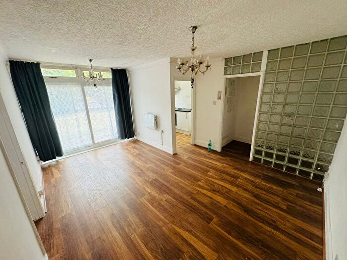 2 Bedroom Flat To Rent In Longbridge Road, Barking, IG11