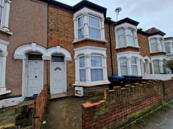 3 Bedroom Terraced House To Rent In Hertford Road, Edmonton, N9