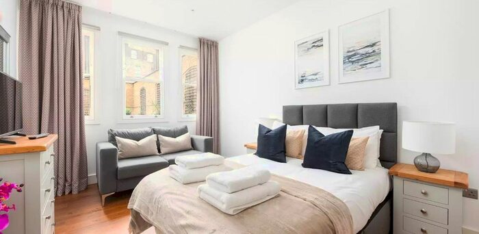 1 Bedroom Flat To Rent In Leinster Square, Bayswater, London, W2