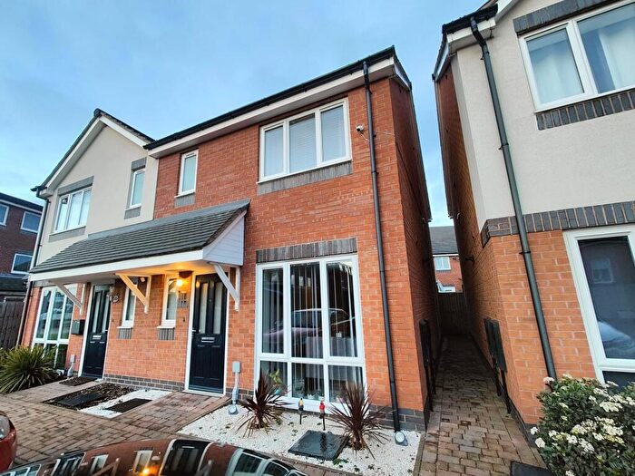 3 Bedroom Detached House To Rent In Pembroke Way, DE14