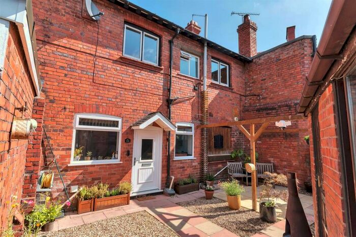 3 Bedroom Terraced House For Sale In Station Avenue, Chirk, Wrexham, LL14