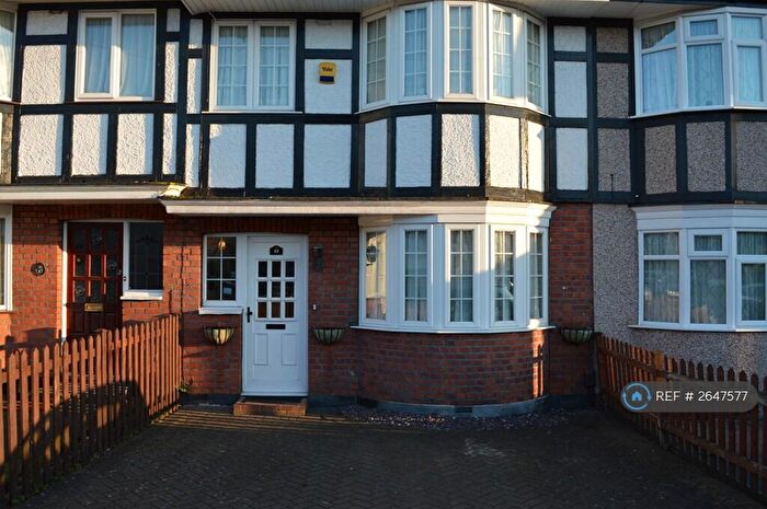 3 Bedroom Terraced House To Rent In Capthorne Avenue, Harrow, HA2
