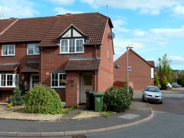 2 Bedroom Semi-Detached House To Rent In Pippen Field, Worcester, WR4