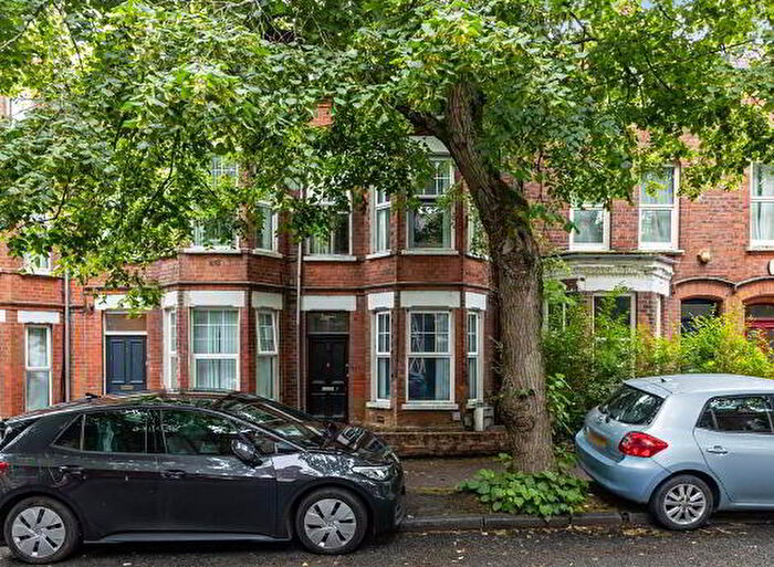 5 Bedroom Terrace House For Sale In Stranmillis Park, Belfast, BT9