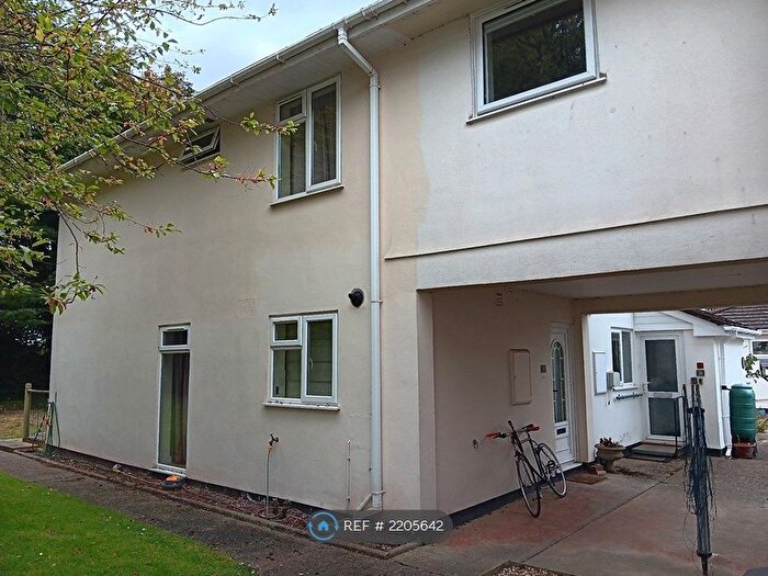 2 Bedroom End Of Terrace House To Rent In Heavitree Park, Exeter, EX1