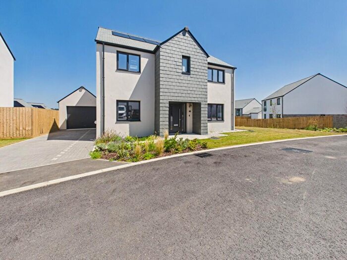 4 Bedroom Detached House For Sale In Upton Green, Bude, EX23