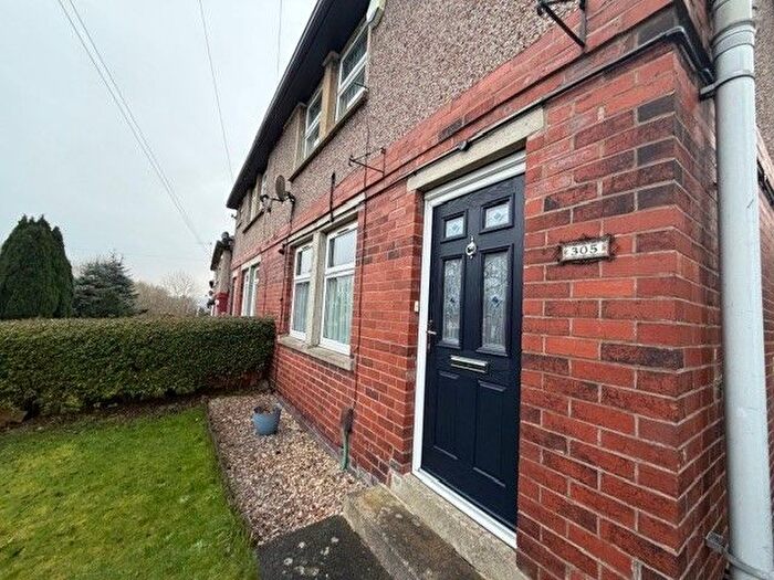 3 Bedroom End Terrace House To Rent In Kings Road, Bradford, BD2