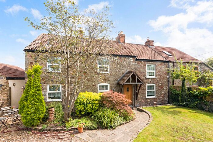 4 Bedroom Semi-Detached House For Sale In Bath Road, Bridgeyate, BS30