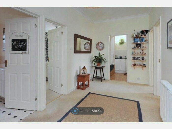 2 Bedroom Flat To Rent In Cotham Rd, Bristol, BS6