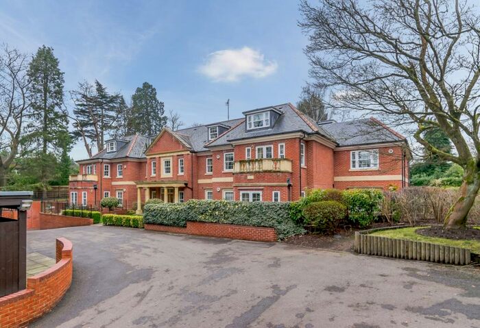 2 Bedroom Flat To Rent In Wilbury Lodge, Dry Arch Road, Sunningdale, Berkshire, SL5