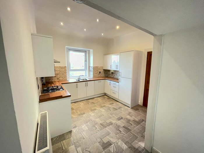 2 Bedroom Flat To Rent In B, Brook Street, Broughty Ferry, Dundee, DD5