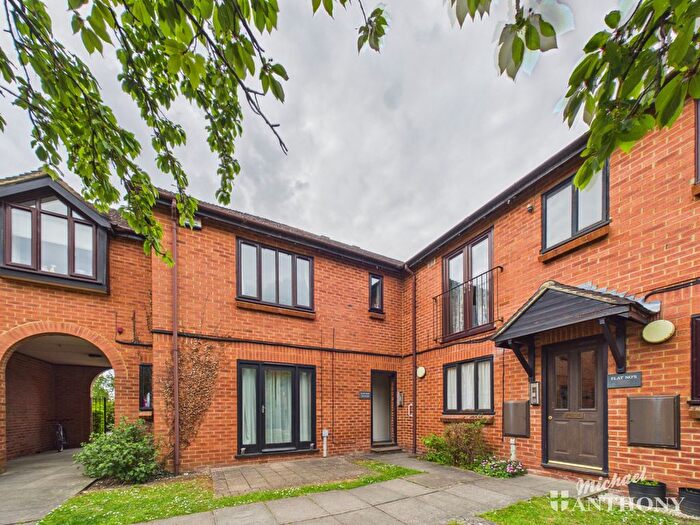 2 Bedroom Flat For Sale In Plested Court, Stoke Mandeville, Aylesbury, HP22