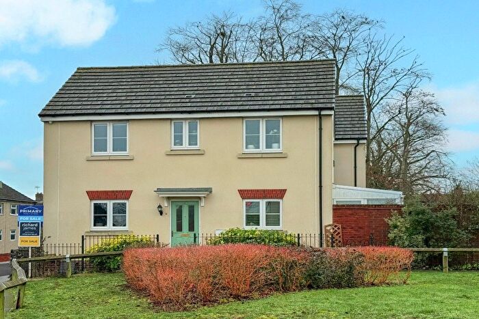 3 Bedroom Detached House For Sale In Rylands Way, Royal Wootton Bassett, SN4