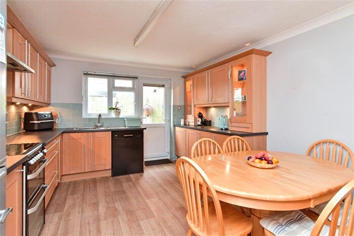 7 Bedroom Chalet For Sale In Roderick Avenue, Peacehaven, East Sussex, BN10