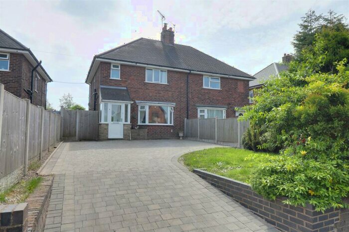 3 Bedroom Semi-Detached House For Sale In Station Road, Halmer End, Stoke-On-Trent, ST7