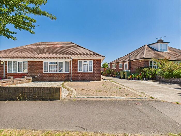 2 Bedroom Bungalow To Rent In Blackbrook Road, Fareham, PO15