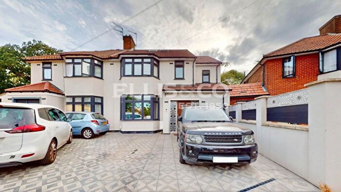 4 Bedroom Semi Detached House For Sale In Ashness Gardens, Greenford, UB6