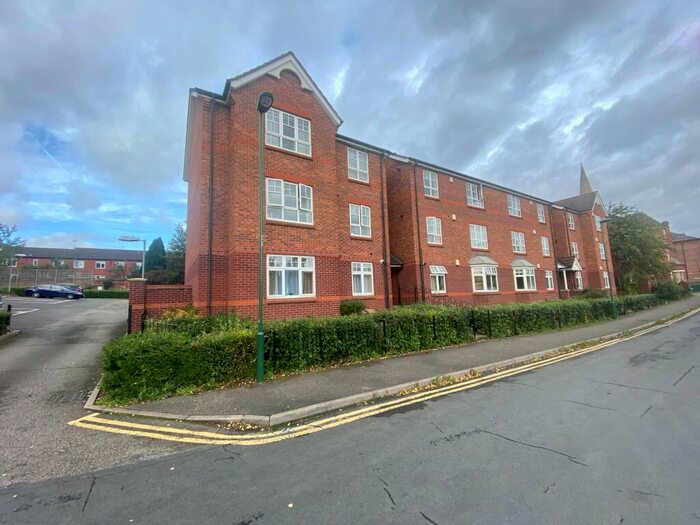 2 Bedroom Apartment To Rent In Cleeves Court, Nottingham City Outskirts, NG7
