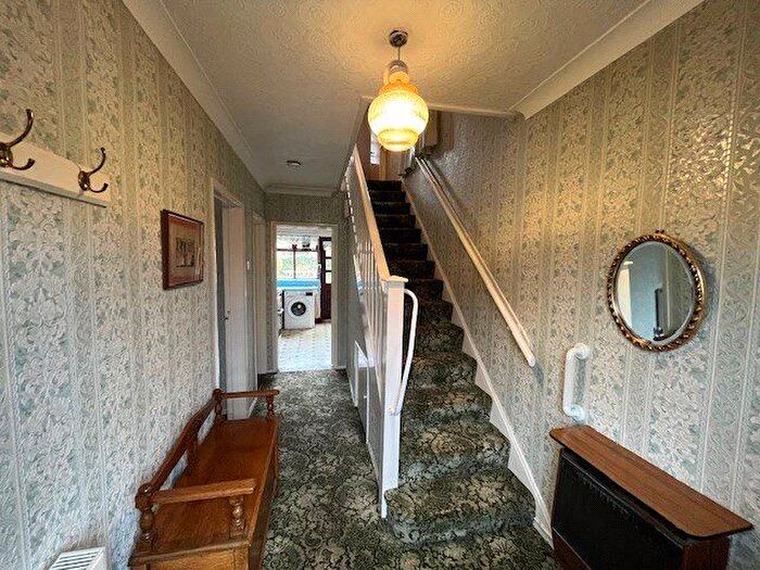 3 Bedroom Semi-detached House For Sale In Horrocks Avenue, Liverpool, Merseyside, L19