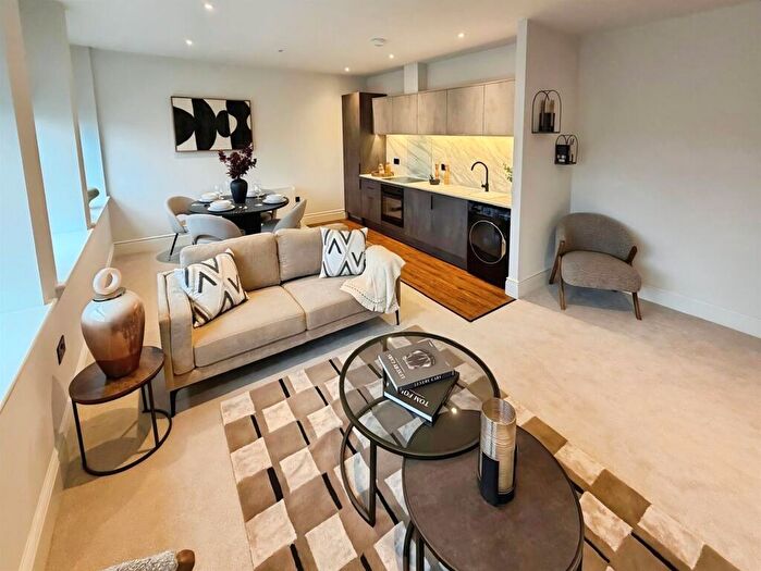 2 Bedroom Apartment For Sale In Princess Road West, Leicester, LE1