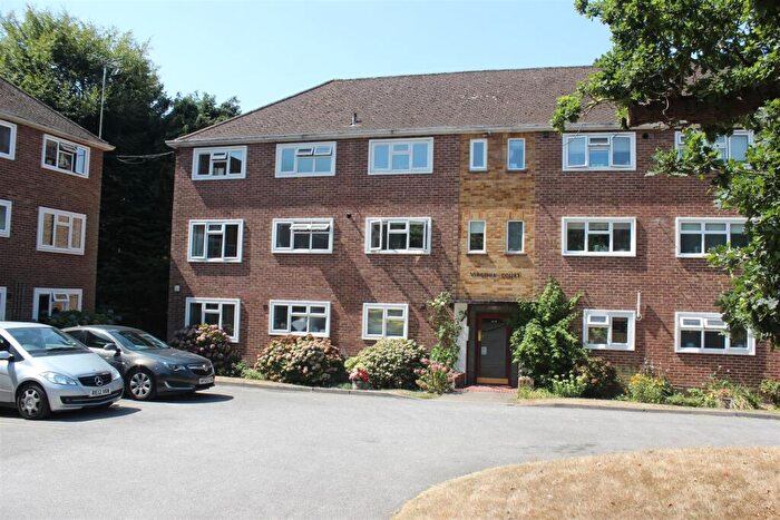 2 Bedroom Flat To Rent In Station Parade, Virginia Water, GU25