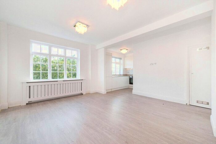 1 Bedroom Flat To Rent In Florence Court, Maida Vale, London, W9