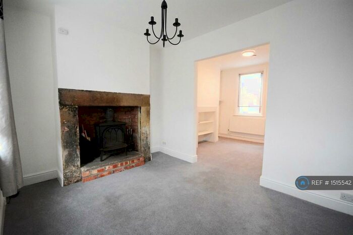 2 Bedroom End Of Terrace House To Rent In Land Lane, Southport, PR9