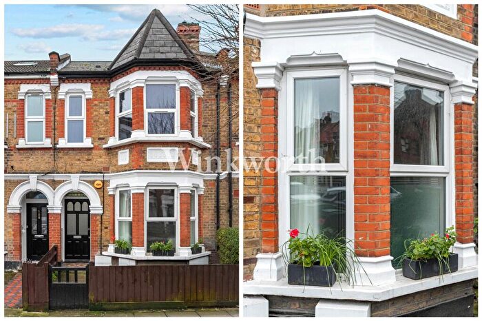 2 Bedroom Apartment For Sale In The Avenue, London, N17