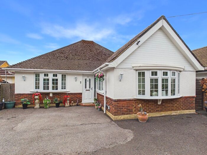 2 Bedroom Bungalow For Sale In Wraysbury Road, Staines-Upon-Thames, Berkshire, TW19