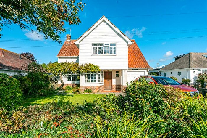 4 Bedroom Detached House For Sale In Beehive Lane, Ferring, Worthing, BN12