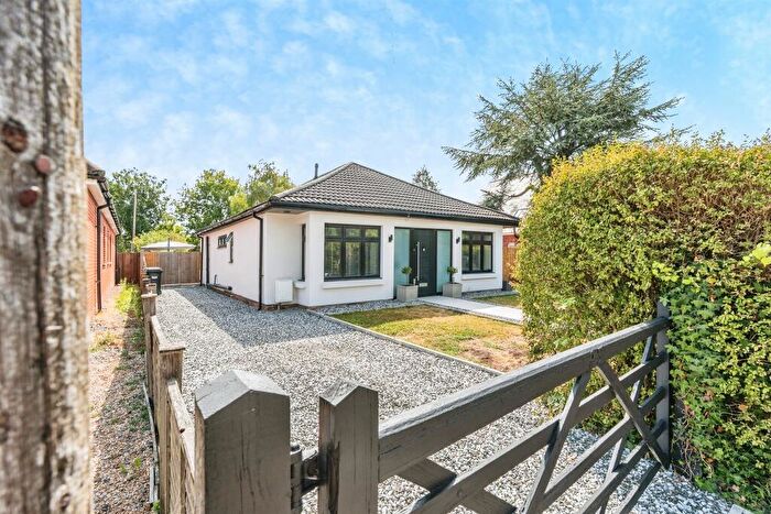 3 Bedroom Detached Bungalow For Sale In Spicers Hill, Totton, Southampton, SO40
