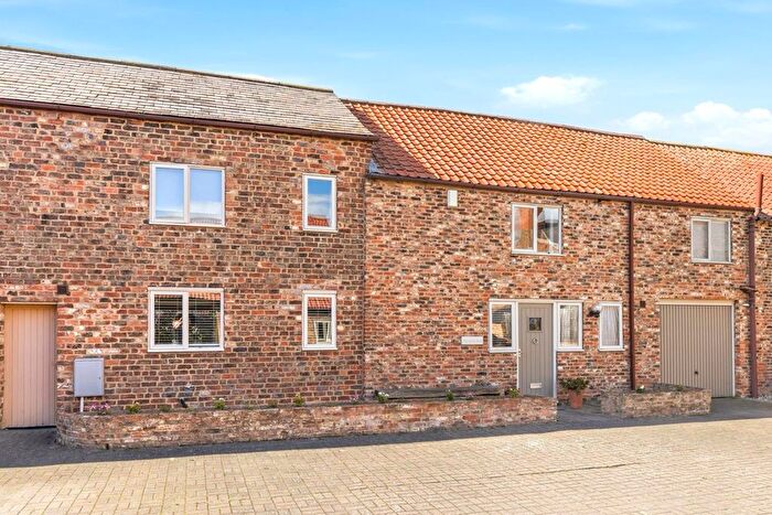4 Bedroom Semi-Detached House For Sale In Brocket Court, Acaster Malbis, York, YO23