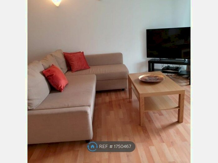 2 Bedroom Flat To Rent In Montana Building, London, SE13