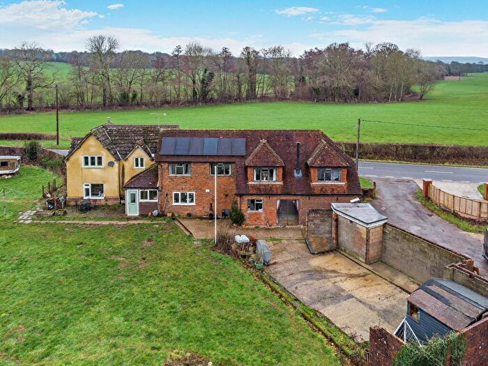 4 Bedroom Detached House For Sale In Horsham Road, Cranleigh, Surrey, GU6