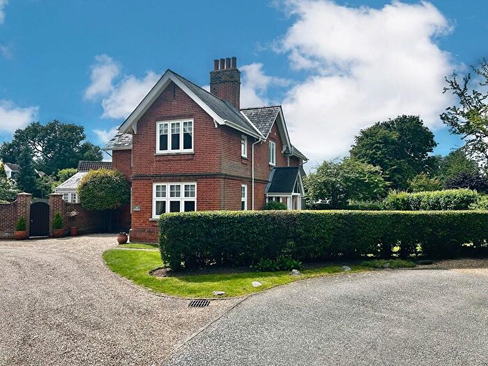 3 Bedroom Detached House For Sale In Cages Way, Melton, Woodbridge, IP12