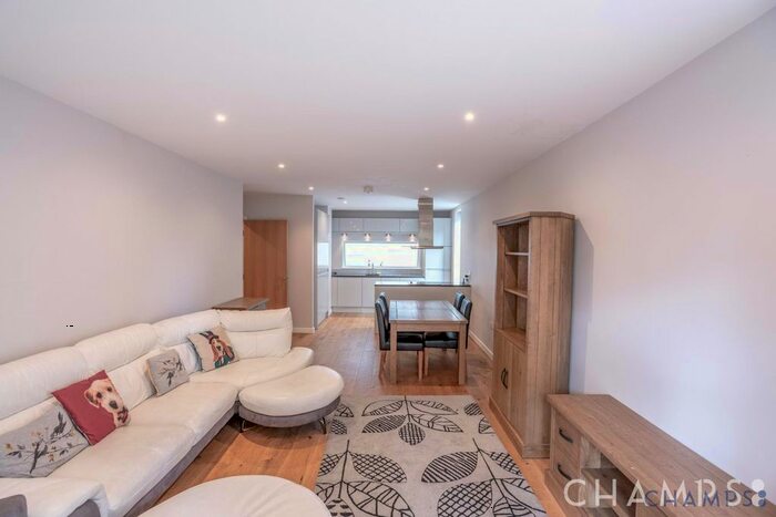 2 Bedroom Flat To Rent In Amberley Road, London, W9