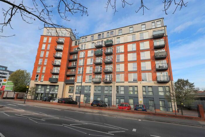 2 Bedroom Block Of Flats For Sale In East Croft House, Harrow, HA2