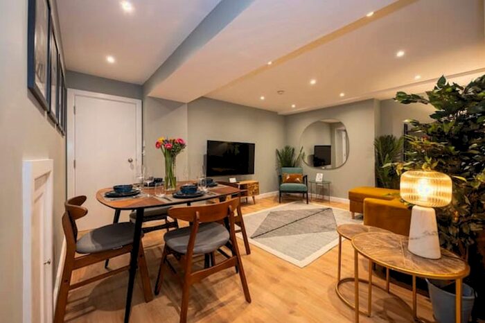 2 Bedroom Flat To Rent In Canning Street, Liverpool, L8