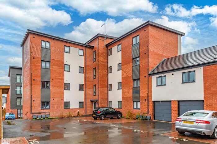 2 Bedroom Apartment To Rent In Ascot Way, Birmingham, West Midlands, B31