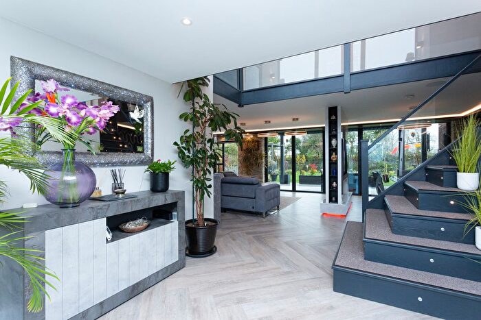 4 Bedroom Detached House For Sale In Edgewater Oaks, Preston, PR4