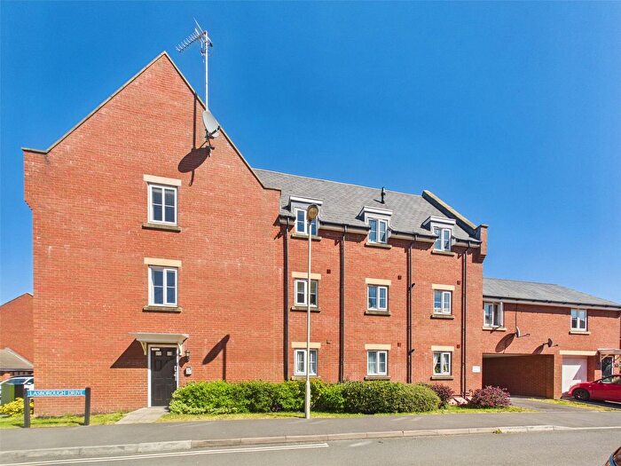 2 Bedroom Flat For Sale In Lasborough Drive, Tuffley, Gloucester, Gloucestershire, GL4