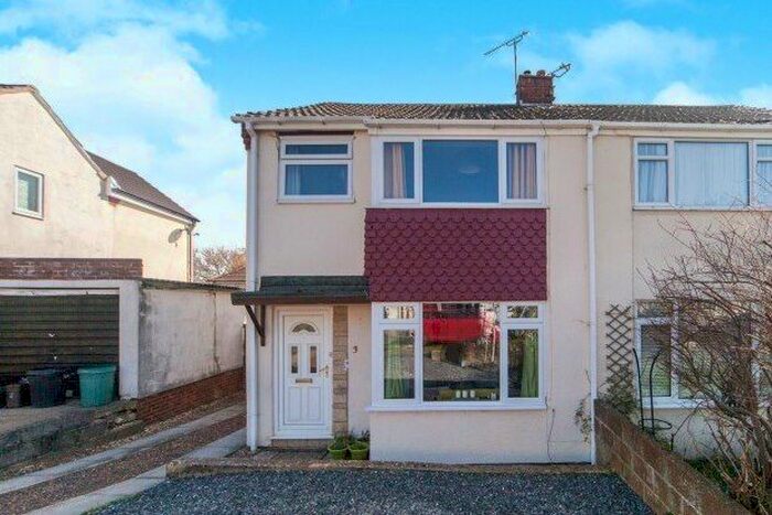 3 Bedroom Property To Rent In Galmington Drive, Taunton, TA1