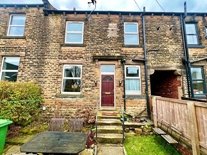 2 Bedroom Terraced House To Rent In South View, Yeadon, Leeds, West Yorkshire, LS19