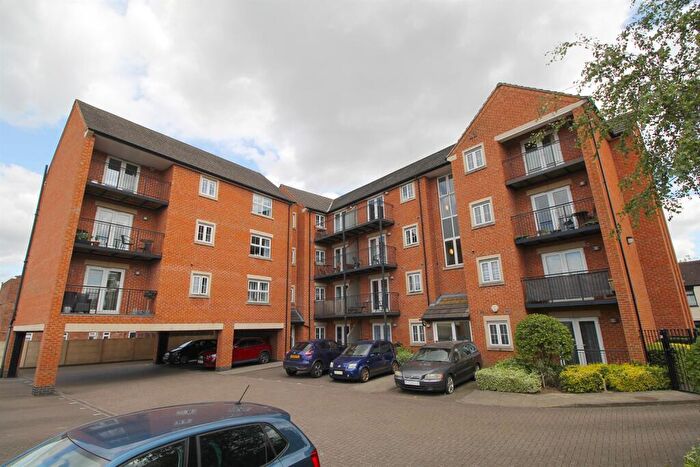 2 Bedroom Penthouse To Rent In Queen Street, Loughborough, LE11