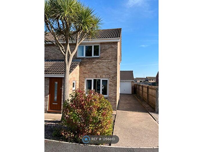 2 Bedroom Semi-Detached House To Rent In Eastlea, Clevedon, BS21
