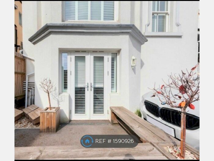 1 Bedroom Flat To Rent In Ewell Road, Surbiton, KT6