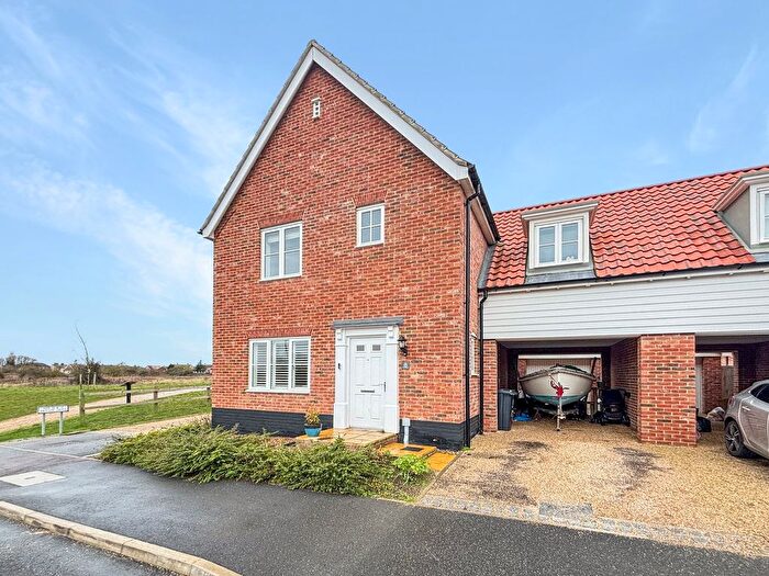 3 Bedroom Detached House For Sale In Pannell Place, Brightlingsea, Colchester, CO7