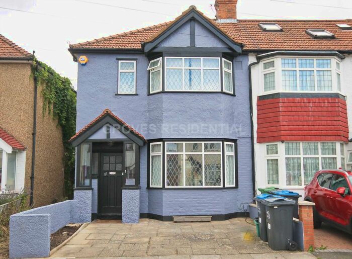 3 Bedroom End Of Terrace House To Rent In Byron Avenue, New Malden, KT3