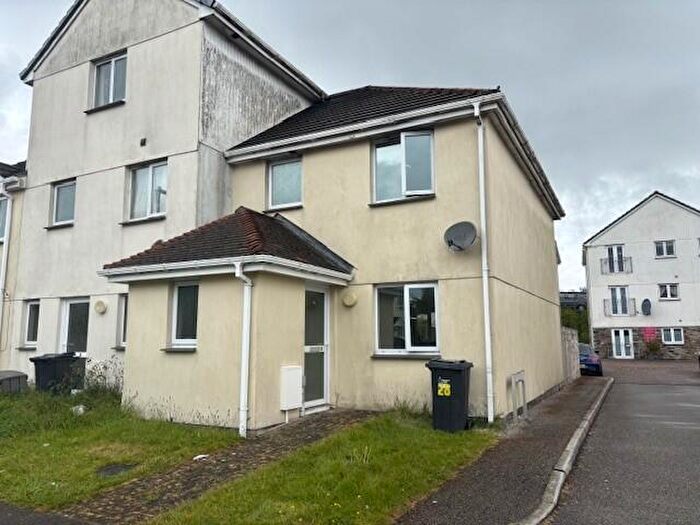 3 Bedroom End Of Terrace House To Rent In Springfields, Bugle, PL26