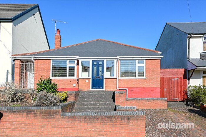 3 Bedroom Bungalow For Sale In Monmouth Road, Bearwood, West Midlands, B67